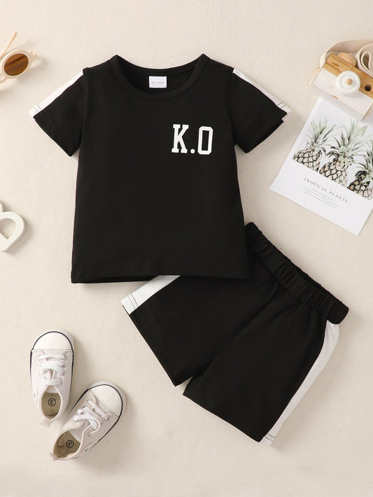 Boys Letter Graphic T-Shirt and Shorts Set